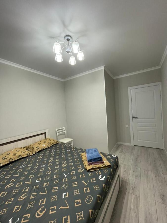 Apartment In Street Toktogula 77 Бишкек Экстерьер фото